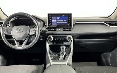 Toyota RAV4, 2019 год, 3 379 000 рублей, 14 фотография