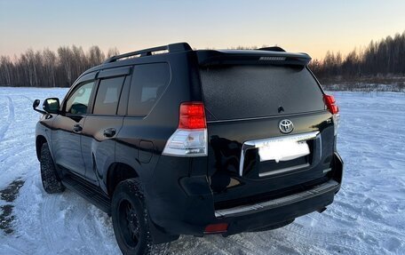 Toyota Land Cruiser Prado 150 рестайлинг 2, 2010 год, 3 200 000 рублей, 4 фотография