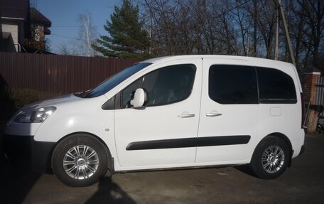 Peugeot Partner II рестайлинг 2, 2010 год, 714 000 рублей, 4 фотография