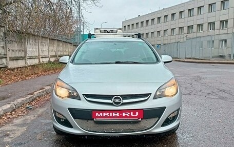 Opel Astra J, 2014 год, 830 000 рублей, 3 фотография