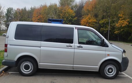 Volkswagen Transporter T5 рестайлинг, 2003 год, 1 200 000 рублей, 2 фотография