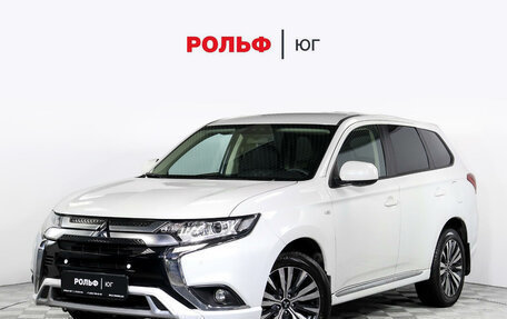 Mitsubishi Outlander III рестайлинг 3, 2022 год, 2 915 000 рублей, 1 фотография