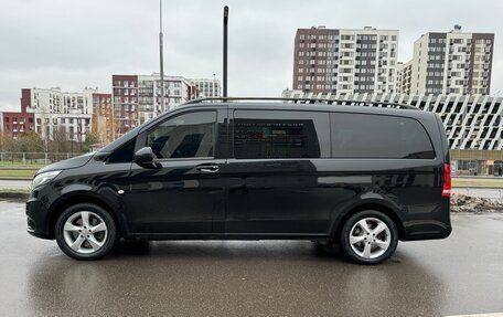 Mercedes-Benz Vito, 2021 год, 6 000 000 рублей, 3 фотография