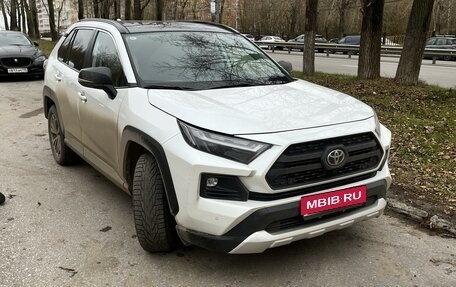 Toyota RAV4, 2024 год, 4 250 000 рублей, 1 фотография