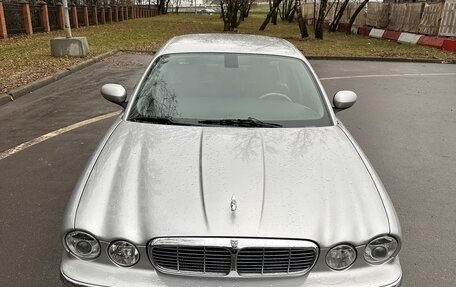 Jaguar XJ III (X350), 2005 год, 1 630 000 рублей, 7 фотография