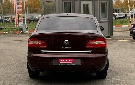 Skoda Superb III рестайлинг, 2012 год, 965 000 рублей, 5 фотография