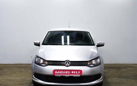 Volkswagen Polo VI (EU Market), 2011 год, 750 000 рублей, 2 фотография