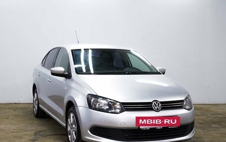 Volkswagen Polo VI (EU Market), 2011 год, 750 000 рублей, 3 фотография