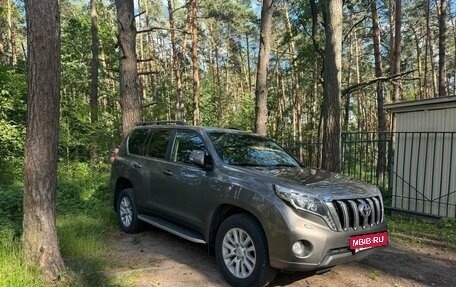 Toyota Land Cruiser Prado 150 рестайлинг 2, 2014 год, 3 980 000 рублей, 2 фотография