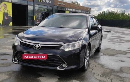 Toyota Camry, 2016 год, 1 900 000 рублей, 3 фотография