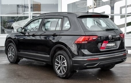 Volkswagen Tiguan II, 2021 год, 3 679 000 рублей, 2 фотография