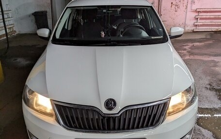 Skoda Rapid I, 2014 год, 1 300 000 рублей, 3 фотография