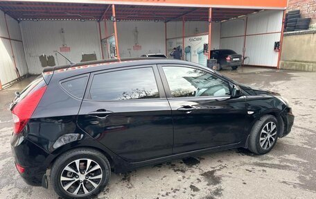 Hyundai Solaris II рестайлинг, 2013 год, 550 000 рублей, 3 фотография