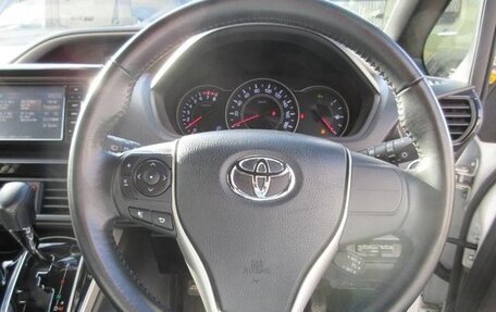 Toyota Voxy III, 2020 год, 2 340 027 рублей, 6 фотография