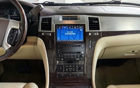 Cadillac Escalade III, 2008 год, 1 515 000 рублей, 11 фотография