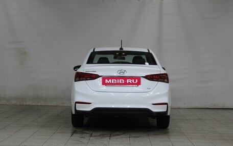 Hyundai Solaris II рестайлинг, 2019 год, 1 565 000 рублей, 6 фотография