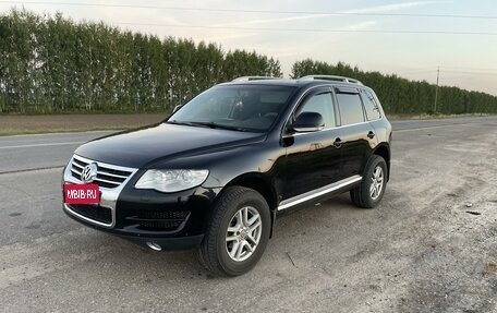 Volkswagen Touareg III, 2008 год, 1 300 000 рублей, 1 фотография