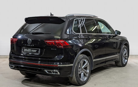 Volkswagen Tiguan II, 2021 год, 3 650 000 рублей, 5 фотография