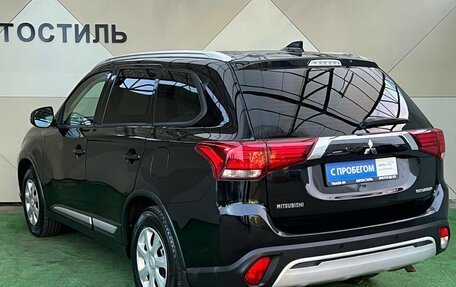 Mitsubishi Outlander III рестайлинг 3, 2019 год, 1 660 000 рублей, 4 фотография