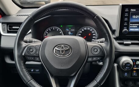 Toyota RAV4, 2021 год, 3 249 000 рублей, 10 фотография