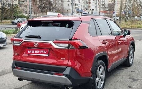 Toyota RAV4, 2021 год, 3 249 000 рублей, 6 фотография