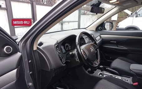 Mitsubishi Outlander III рестайлинг 3, 2012 год, 1 330 000 рублей, 12 фотография