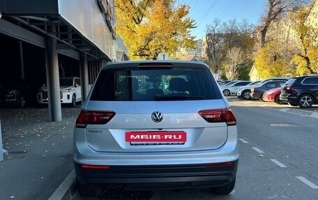 Volkswagen Tiguan II, 2019 год, 2 450 000 рублей, 4 фотография