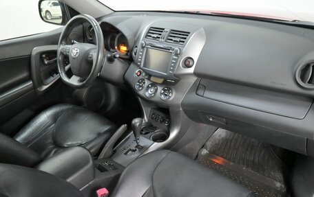 Toyota RAV4, 2011 год, 1 860 000 рублей, 15 фотография