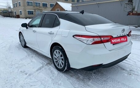 Toyota Camry, 2021 год, 2 498 000 рублей, 9 фотография