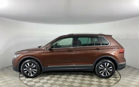 Volkswagen Tiguan II, 2021 год, 3 199 000 рублей, 2 фотография