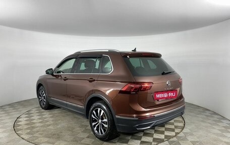 Volkswagen Tiguan II, 2021 год, 3 199 000 рублей, 3 фотография