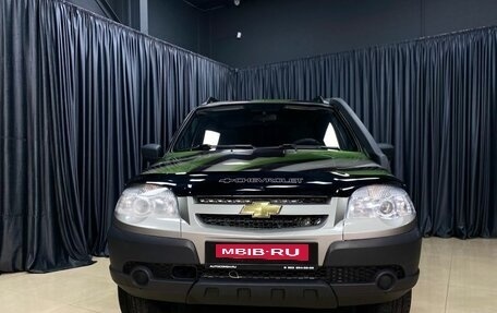 Chevrolet Niva I рестайлинг, 2018 год, 874 900 рублей, 2 фотография