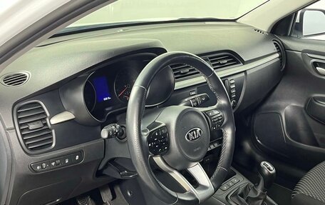 KIA Rio IV, 2018 год, 1 425 000 рублей, 11 фотография