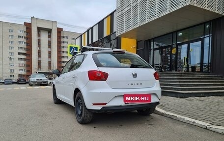 SEAT Ibiza IV рестайлинг 2, 2012 год, 930 000 рублей, 3 фотография