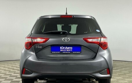 Toyota Vitz, 2018 год, 979 000 рублей, 5 фотография