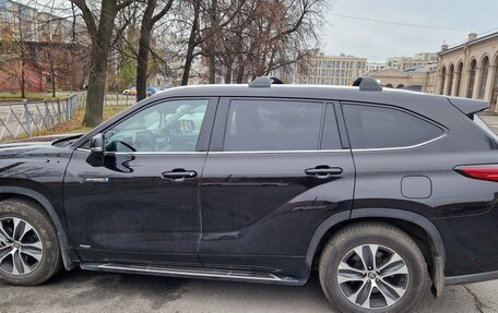 Toyota Highlander, 2021 год, 5 900 000 рублей, 11 фотография