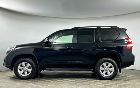 Toyota Land Cruiser Prado 150 рестайлинг 2, 2015 год, 3 765 000 рублей, 3 фотография