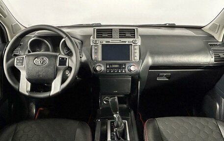 Toyota Land Cruiser Prado 150 рестайлинг 2, 2015 год, 3 765 000 рублей, 14 фотография