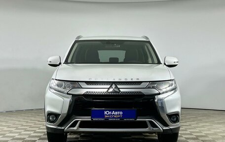 Mitsubishi Outlander III рестайлинг 3, 2021 год, 2 315 000 рублей, 2 фотография