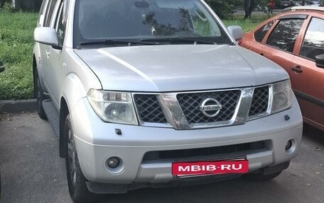 Nissan Pathfinder, 2005 год, 900 000 рублей, 2 фотография