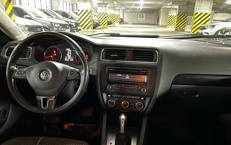 Volkswagen Jetta VI, 2012 год, 990 000 рублей, 25 фотография