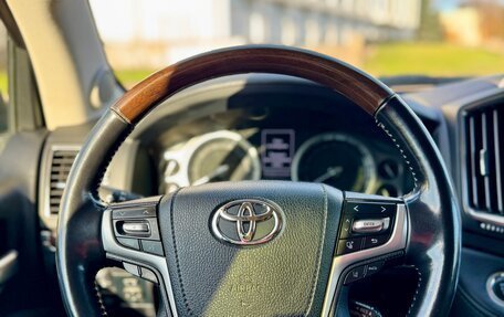 Toyota Land Cruiser 200, 2019 год, 7 980 000 рублей, 12 фотография