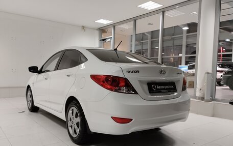 Hyundai Solaris II рестайлинг, 2014 год, 1 000 000 рублей, 6 фотография