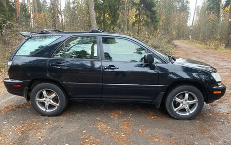 Lexus RX IV рестайлинг, 2001 год, 950 000 рублей, 4 фотография