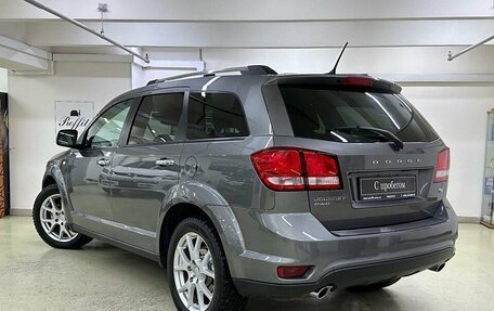 Dodge Journey I, 2011 год, 1 175 000 рублей, 4 фотография