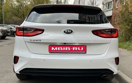 KIA cee'd III, 2019 год, 1 760 000 рублей, 2 фотография