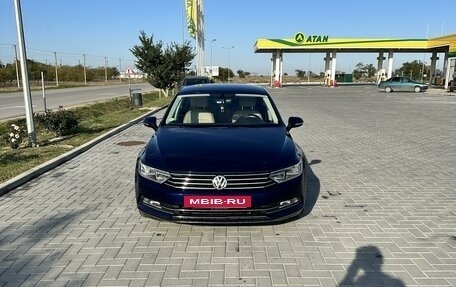 Volkswagen Passat B8 рестайлинг, 2017 год, 2 500 000 рублей, 2 фотография