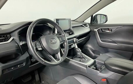 Toyota RAV4, 2021 год, 2 925 000 рублей, 5 фотография