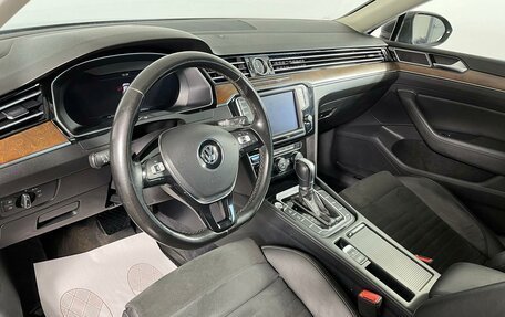 Volkswagen Passat B8 рестайлинг, 2015 год, 1 795 000 рублей, 11 фотография