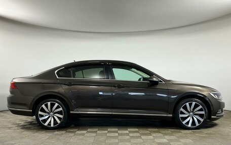 Volkswagen Passat B8 рестайлинг, 2015 год, 1 795 000 рублей, 4 фотография